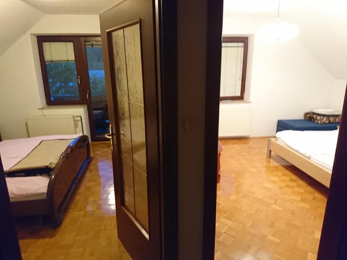 Bed and Breakfast Sobe Janez à Križe Extérieur photo
